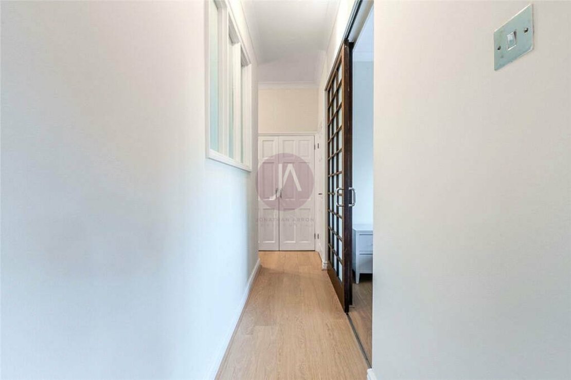 1 bedroom Flat to rent in Lords View-view12