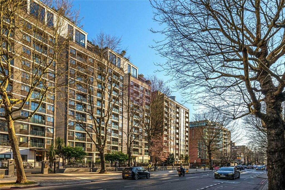 1 bedroom Flat to rent in Lords View-view18