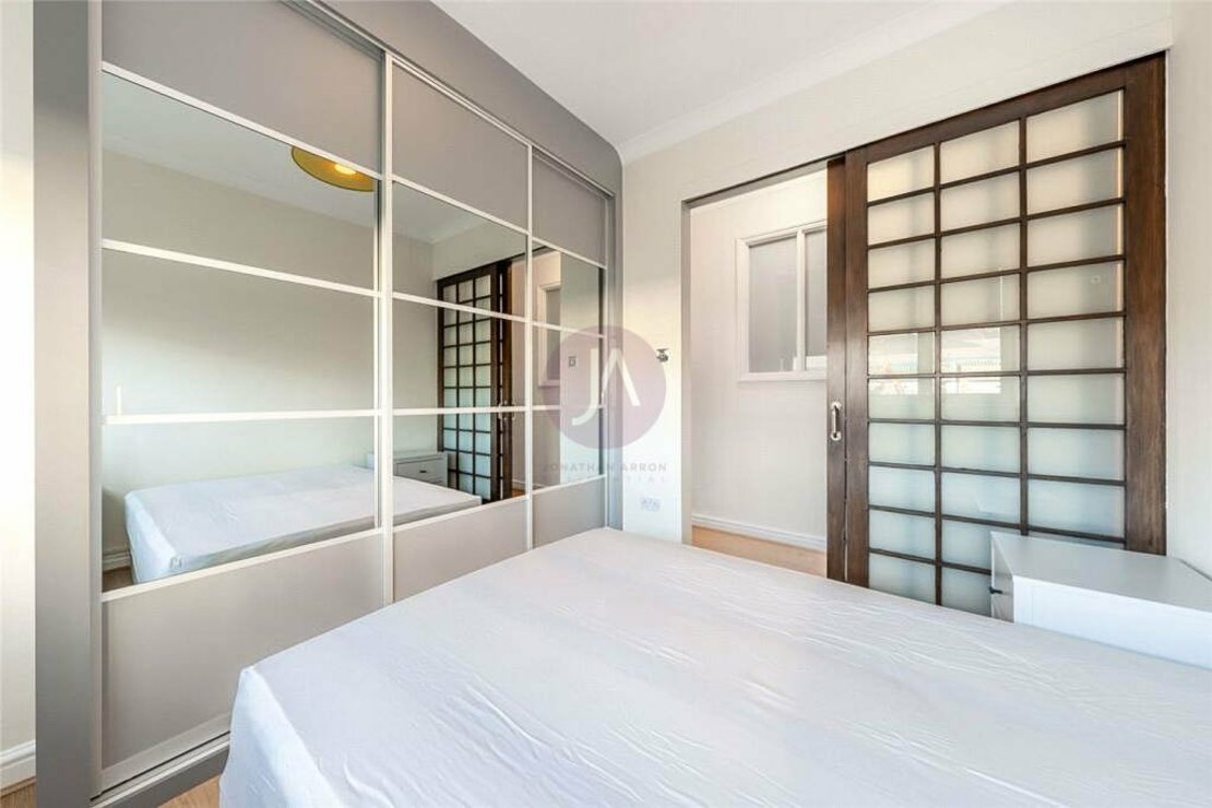 1 bedroom Flat to rent in Lords View-view10