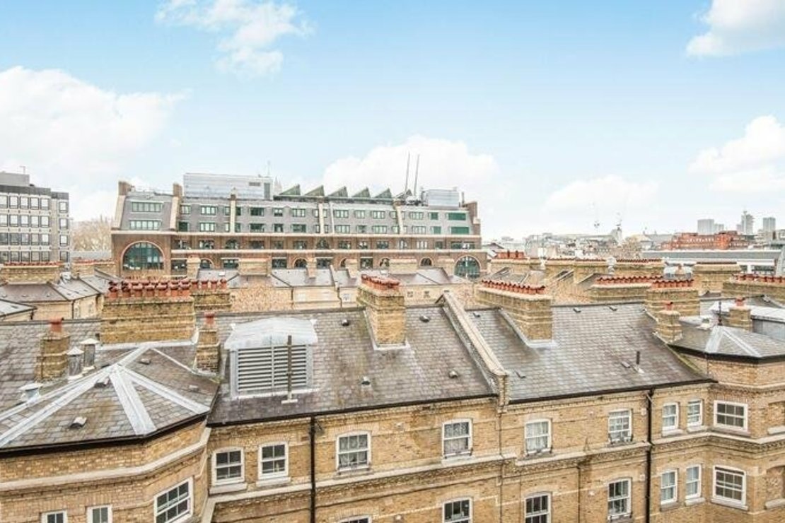 1 bedroom Flat to rent in Luke House-view9