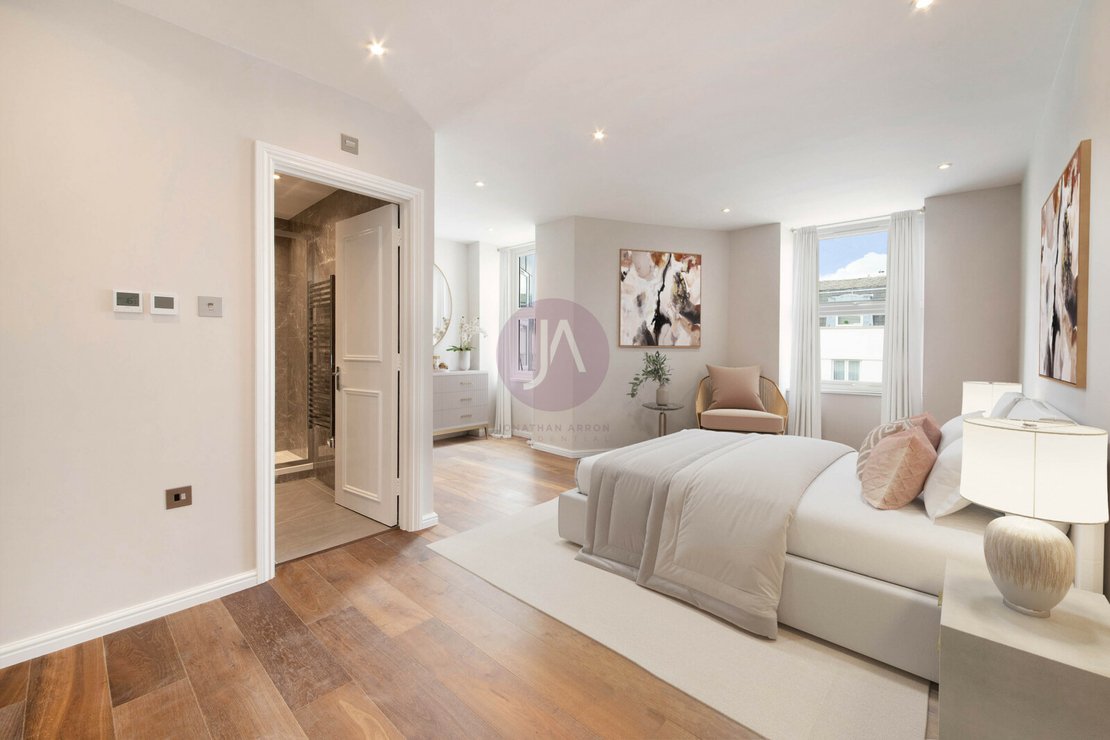 3 bedroom Flat to rent in Manor House Court-view7