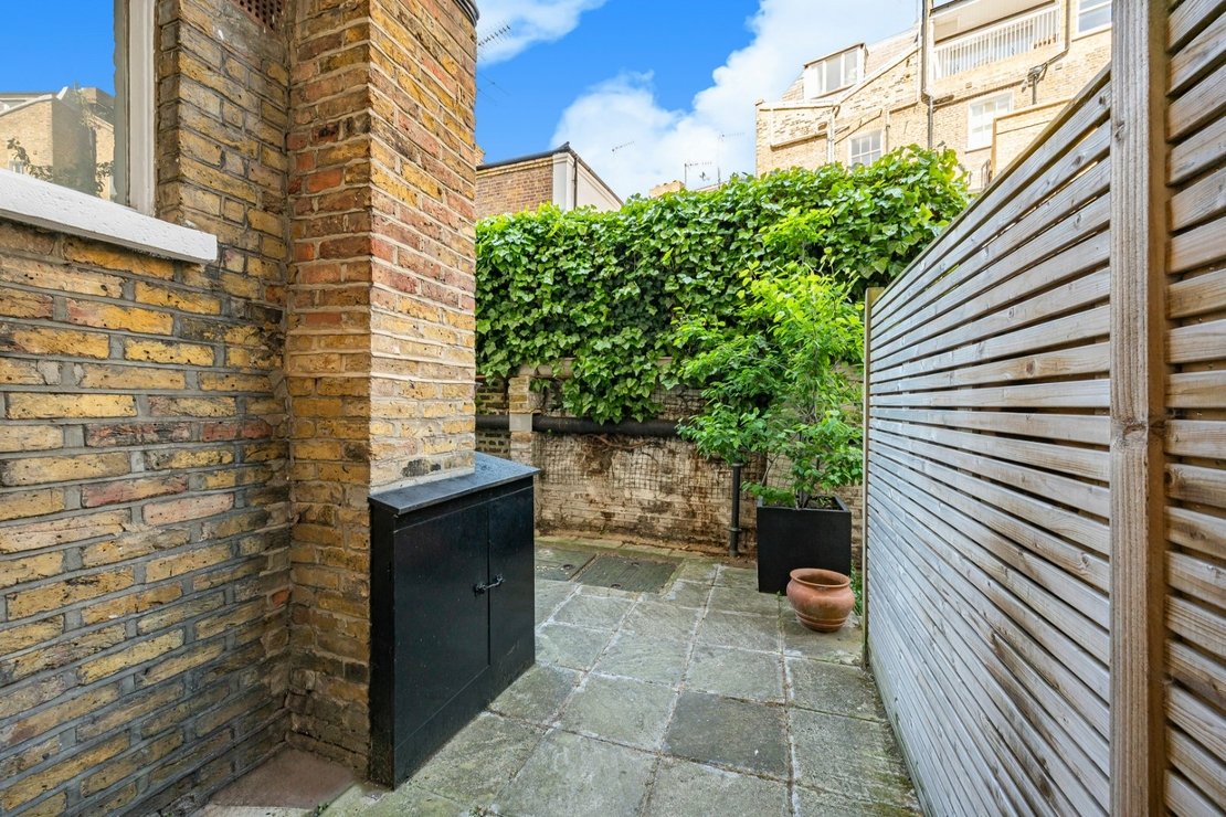 1 bedroom Flat to rent in Marlborough-view13