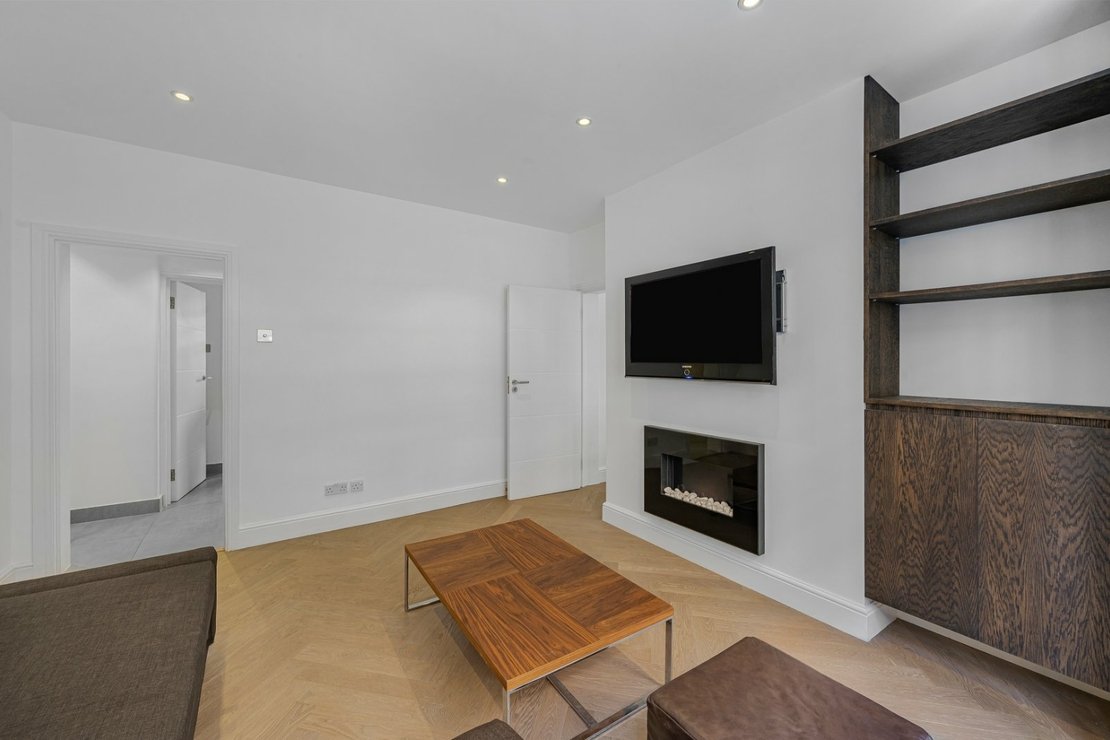 1 bedroom Flat to rent in Marlborough-view10