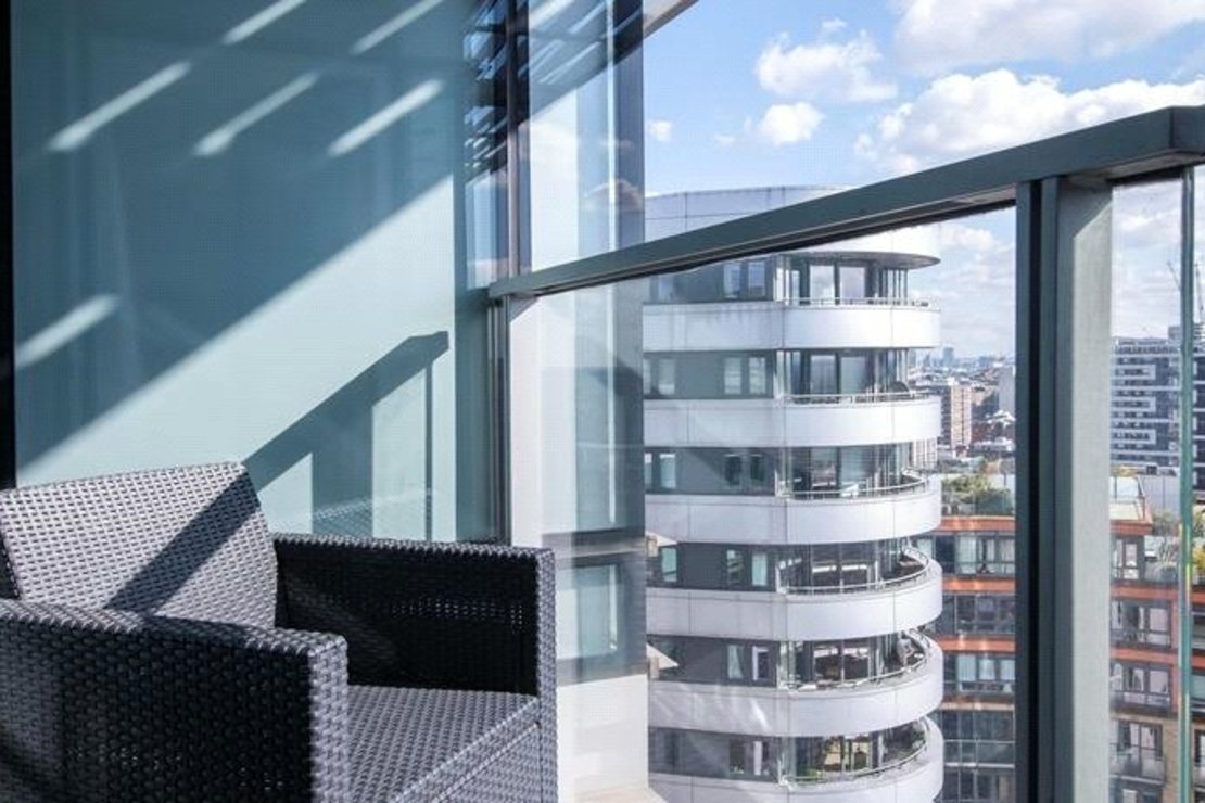 4 bedroom Flat,Newhome to rent in Merchant Square East-view18