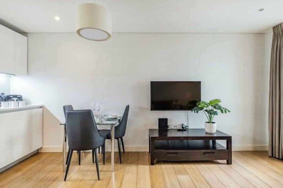 1 bedroom Flat,Newhome to rent in Merchant Square East-view3