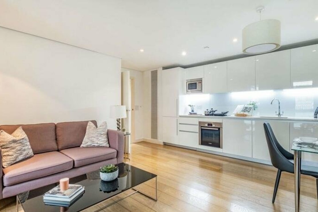 1 bedroom Flat,Newhome to rent in Merchant Square East-view1