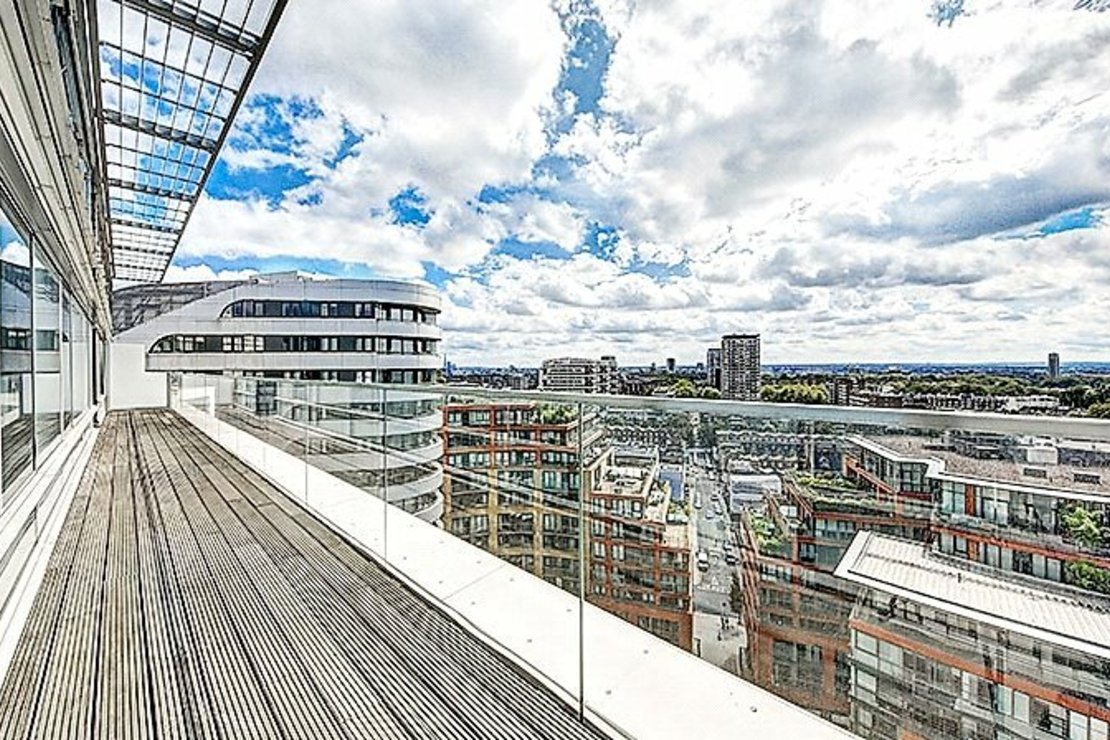 4 bedroom Flat to rent in Merchant Square East-view7