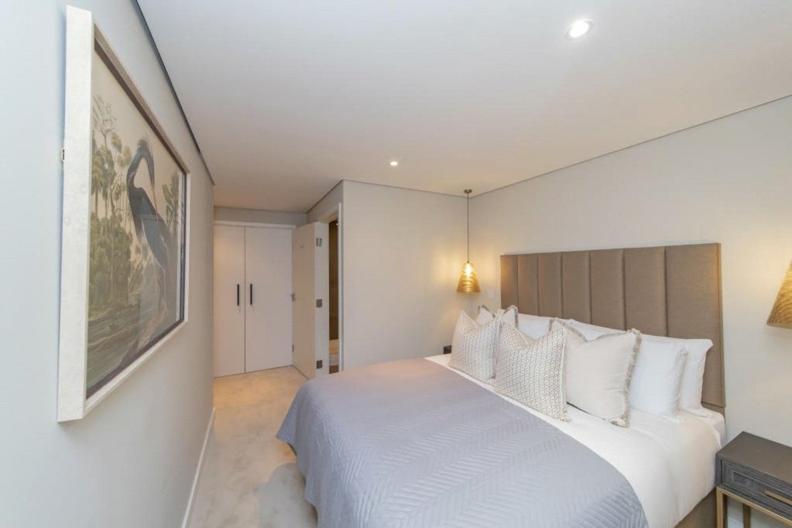 3 bedroom Flat,Newhome to rent in Merchant Square East-view8