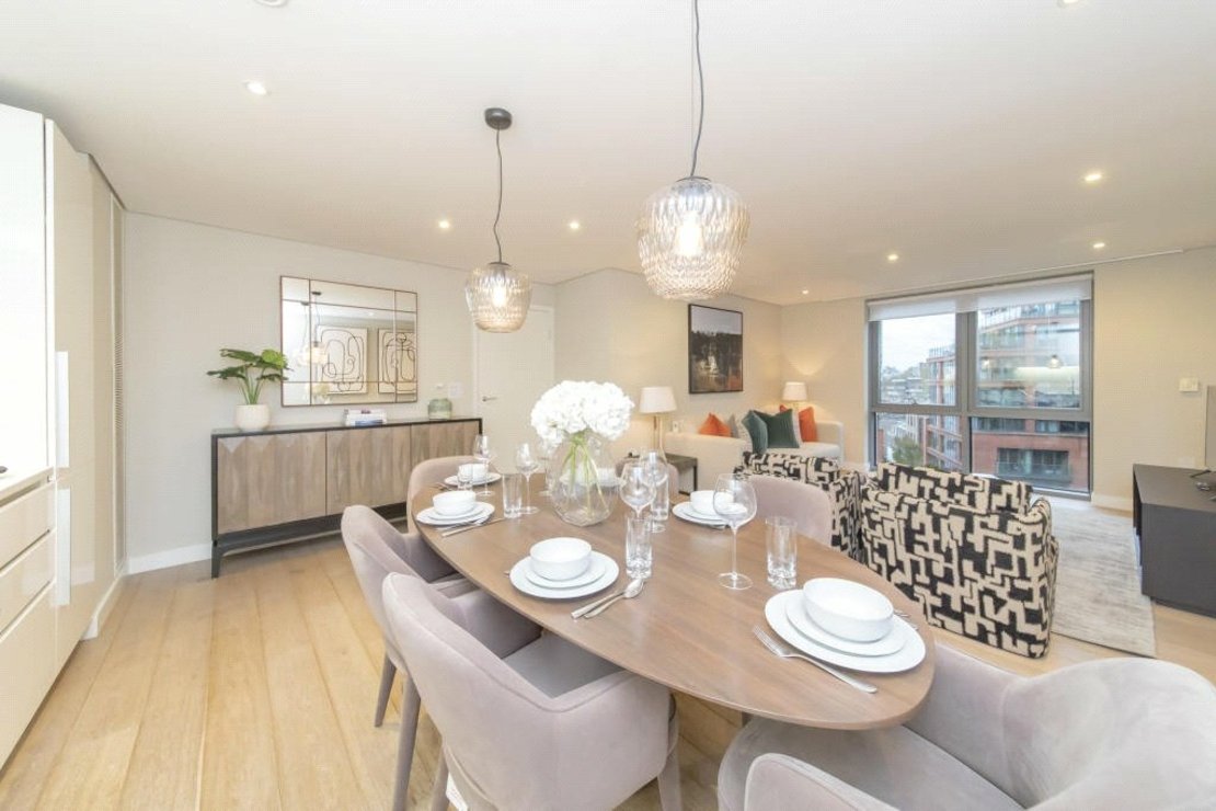 3 bedroom Flat,Newhome to rent in Merchant Square East-view3