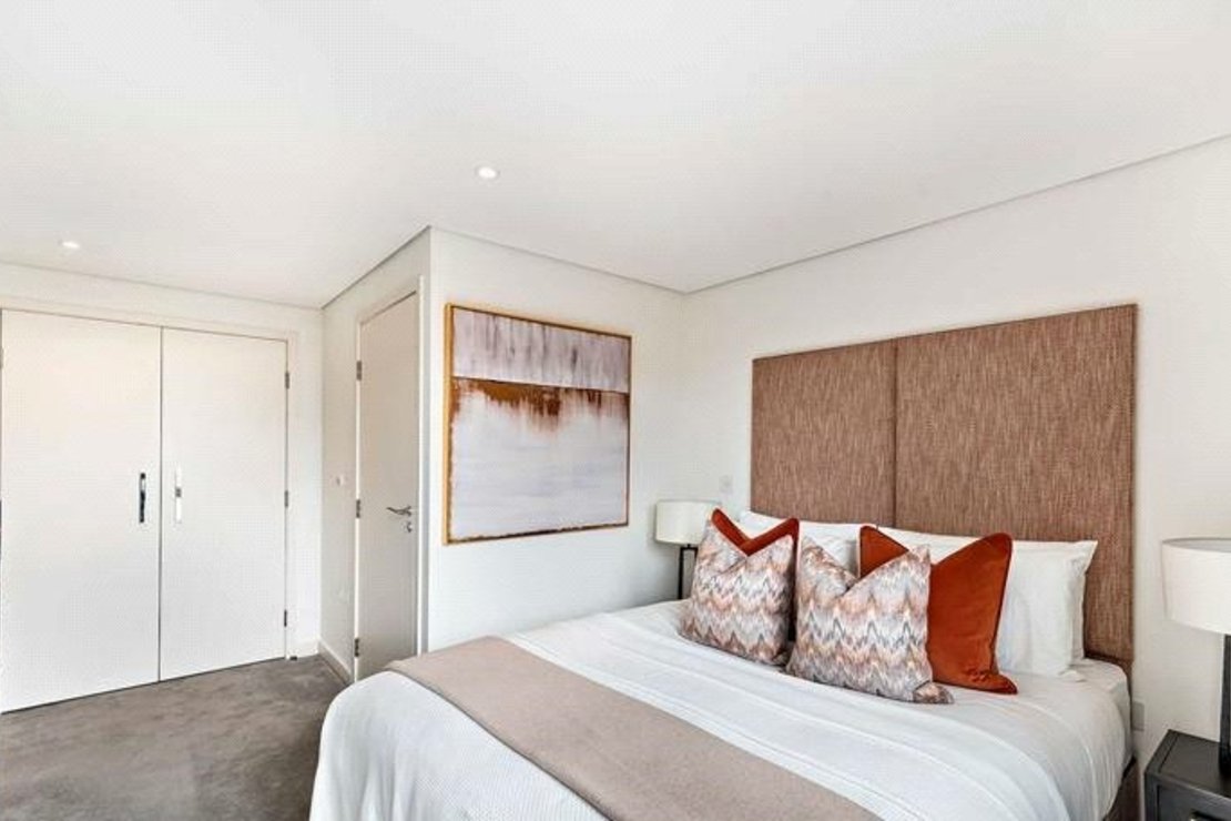 3 bedroom Flat,Newhome to rent in Merchant Square East-view11