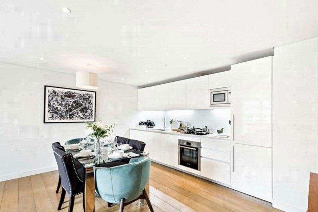 3 bedroom Flat,Newhome to rent in Merchant Square East-view4