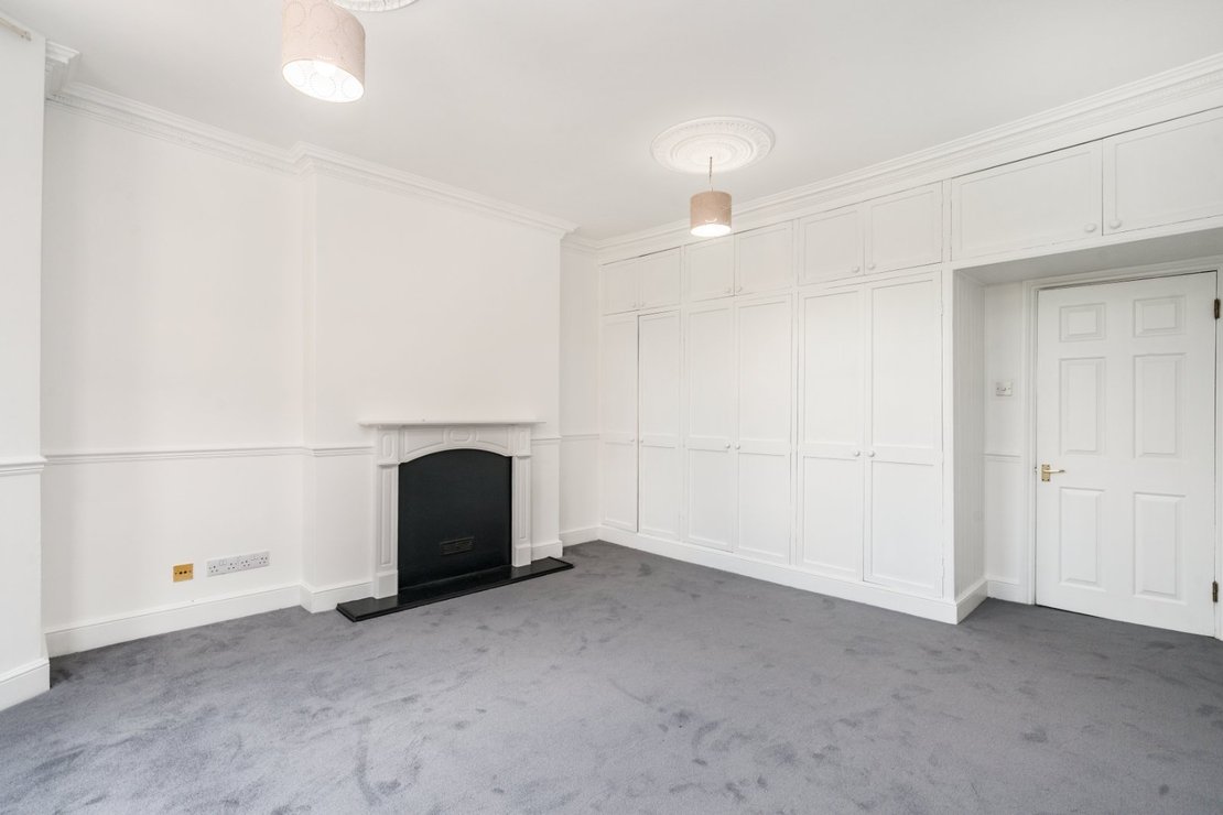 2 bedroom Flat to rent in Mill Lane-view8