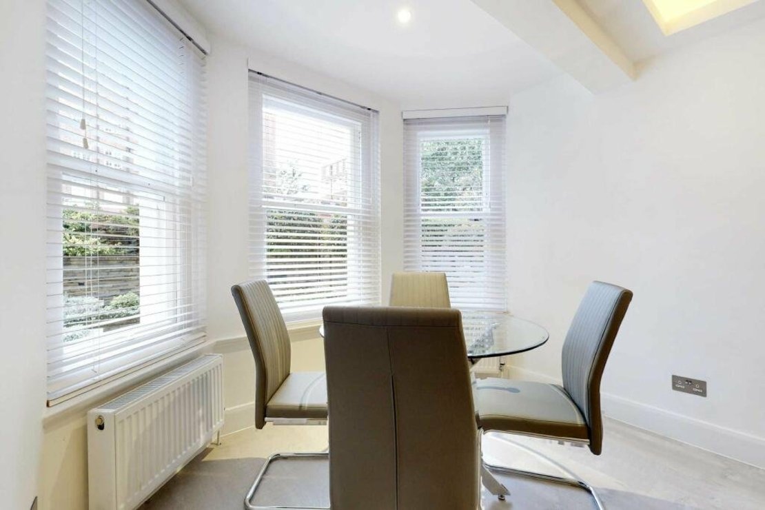 1 bedroom Flat to rent in Neville Court-view7