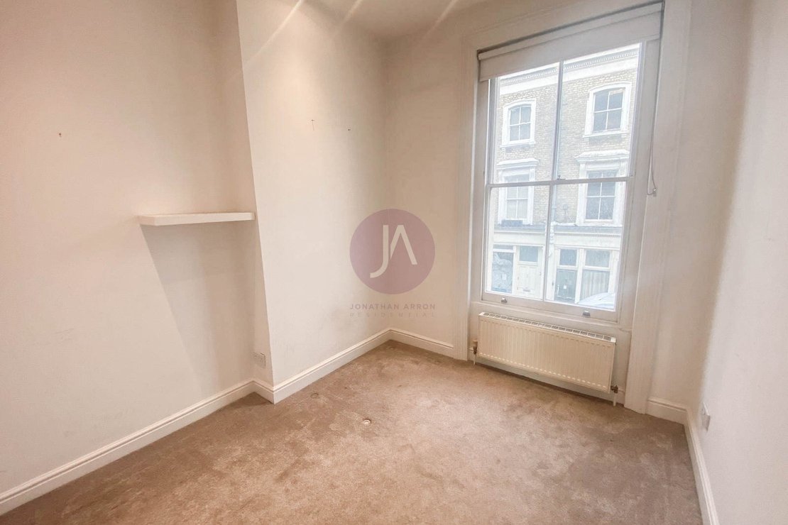 2 bedroom Flat to rent in Nugent Terrace-view10