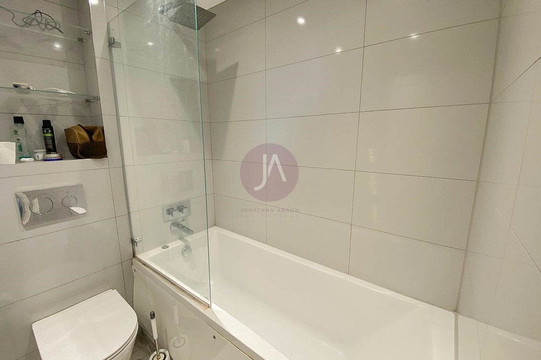 1 bedroom Flat to rent in Nugent Terrace-view4