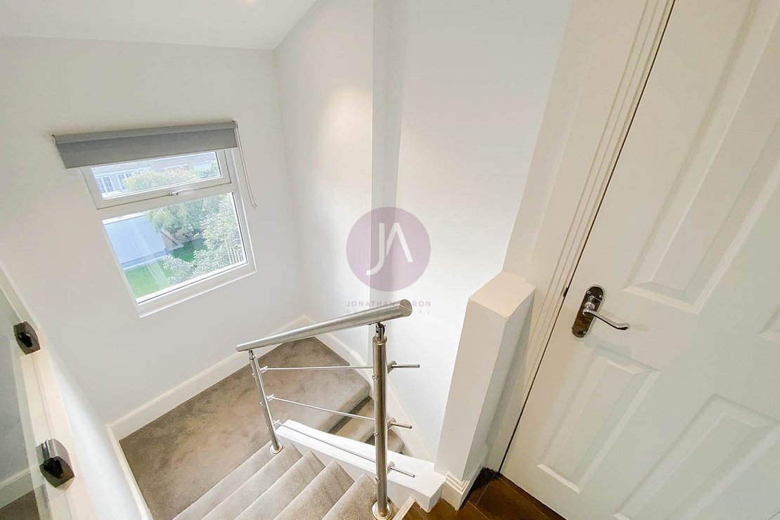 1 bedroom Flat to rent in Nugent Terrace-view7