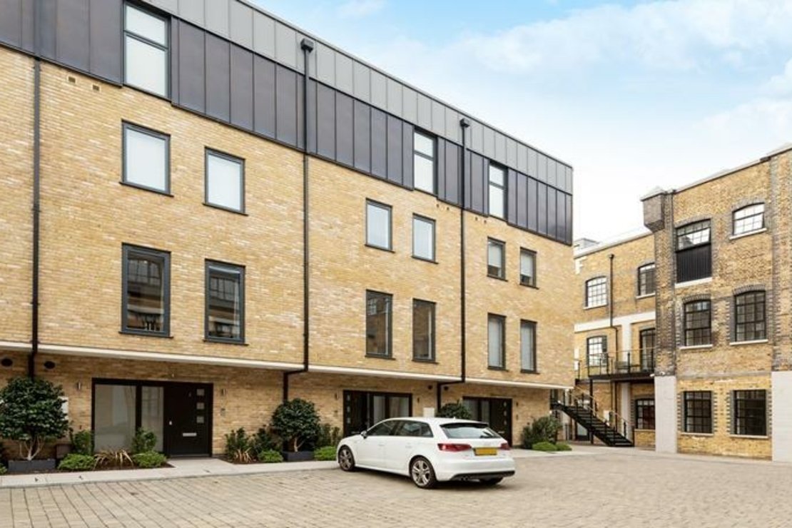 3 bedroom House to rent in Oxbridge Terrace-view1