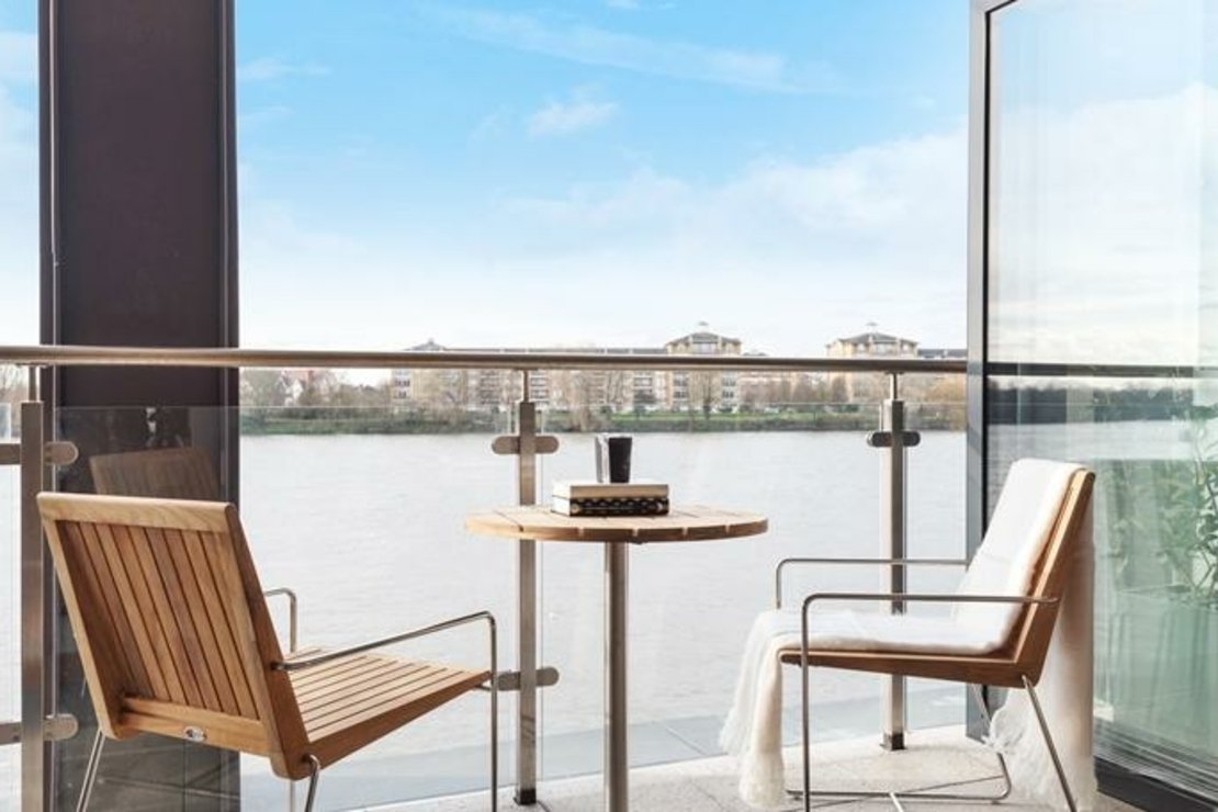 3 bedroom House to rent in Oxbridge Terrace-view2