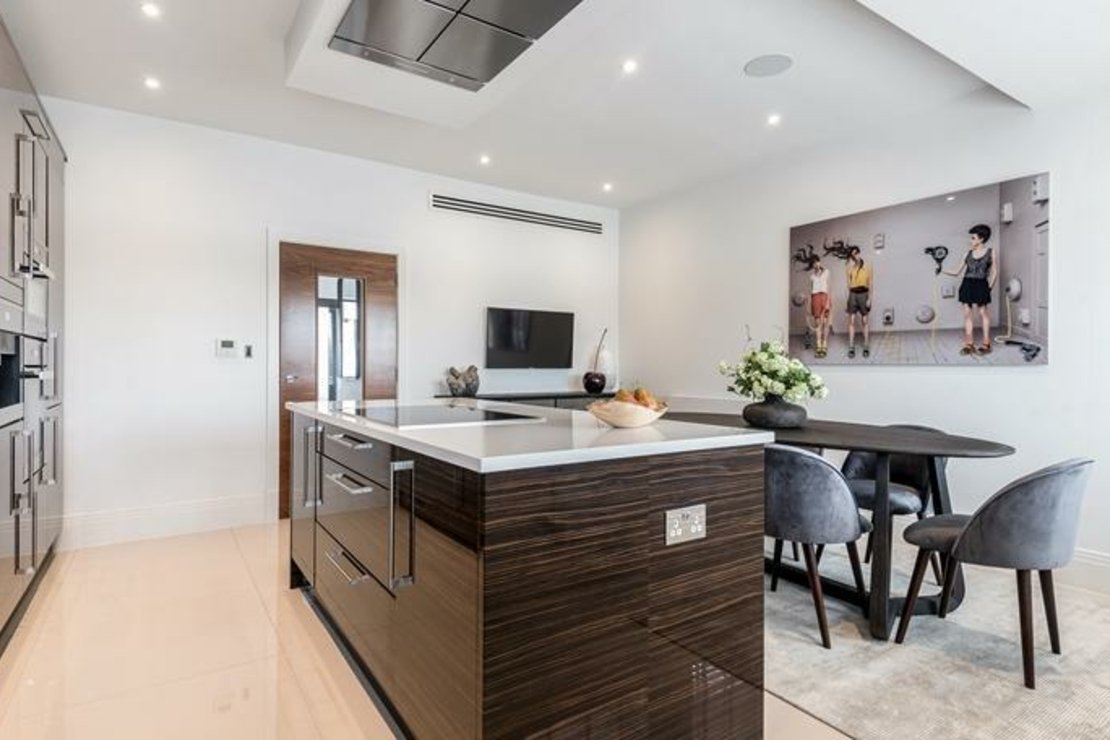 3 bedroom House to rent in Oxbridge Terrace-view12