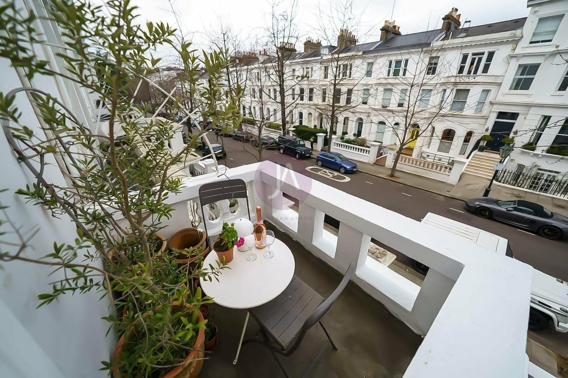 1 bedroom Flat to rent in Palace Gardens Terrace-view3
