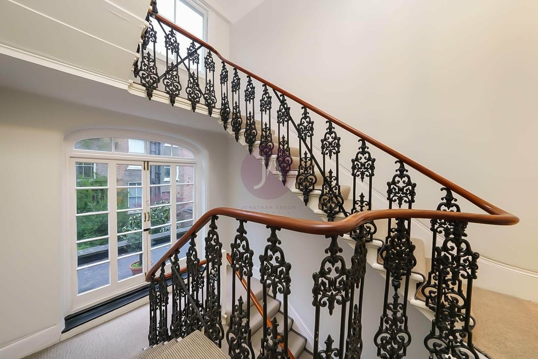 1 bedroom Flat to rent in Palace Gardens Terrace-view8