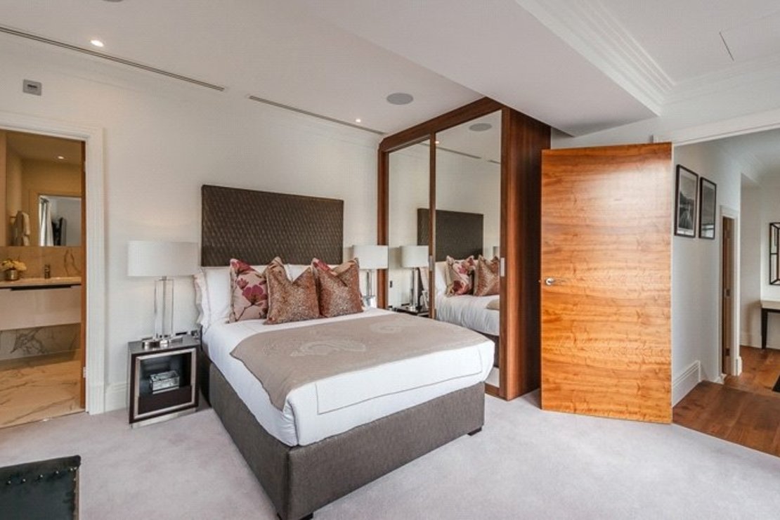 3 bedroom Flat to rent in Palace Wharf-view5