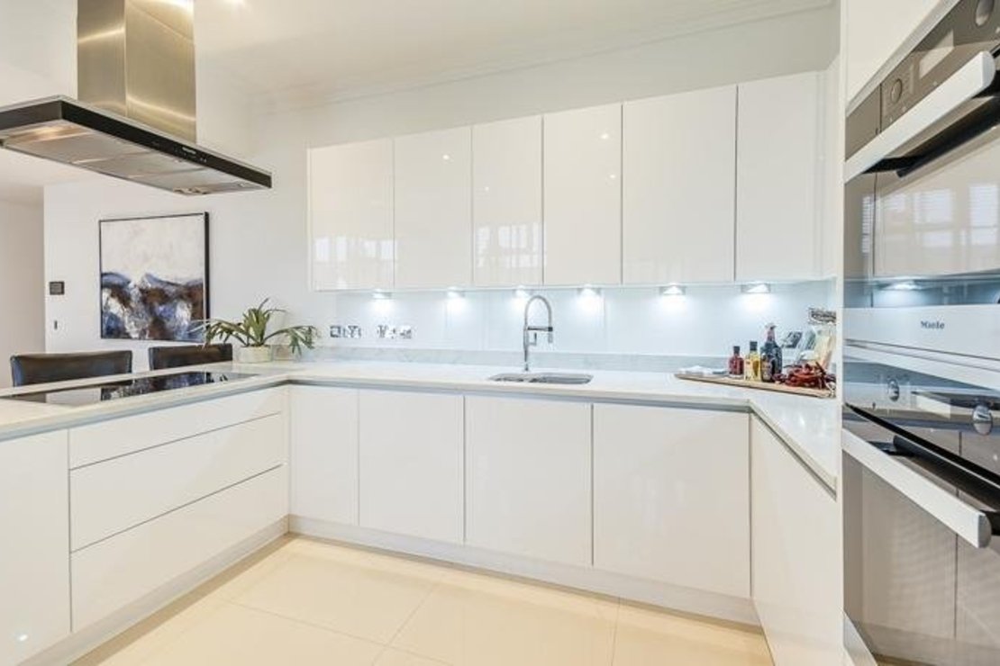 2 bedroom Flat to rent in Palace Wharf-view3
