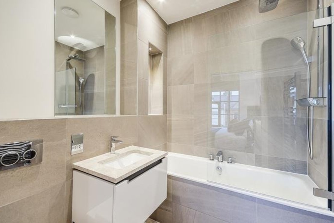2 bedroom Flat to rent in Palace Wharf-view6