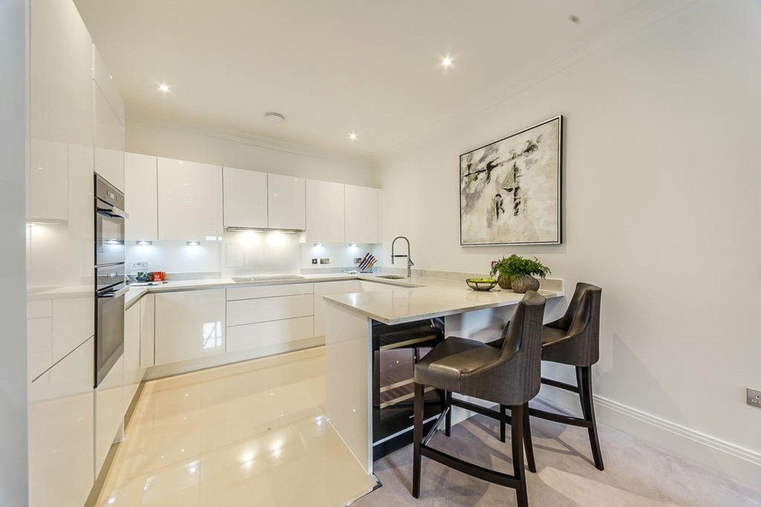 2 bedroom Flat to rent in Palace Wharf-view6