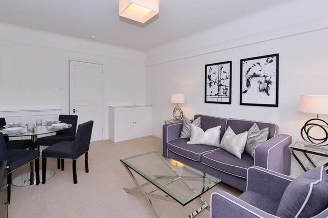 2 bedroom Flat to rent in Pelham Court-view2