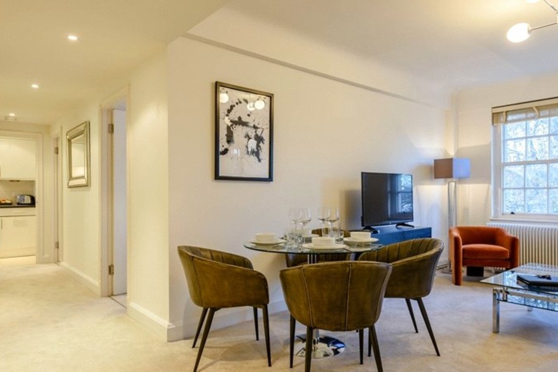 2 bedroom Flat to rent in Pelham Court-view1