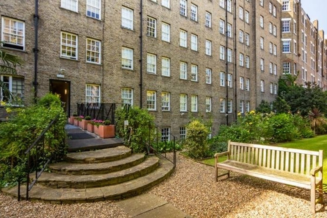 2 bedroom Flat to rent in Pelham Court-view9