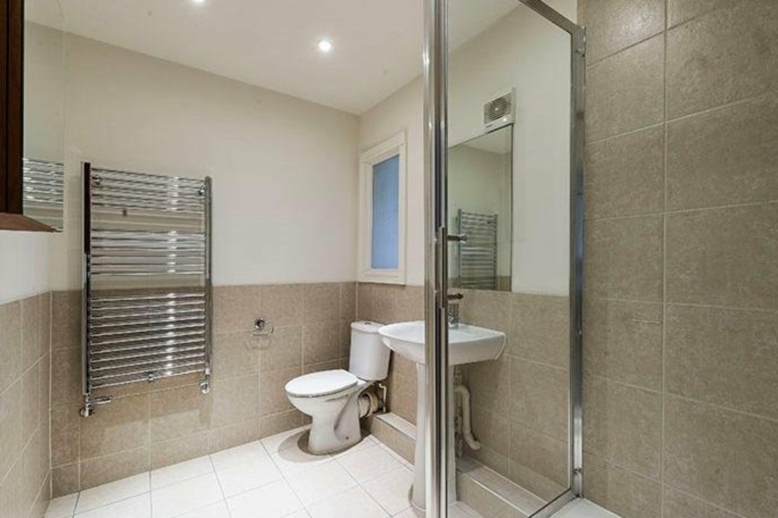 2 bedroom Flat to rent in Pelham Court-view5