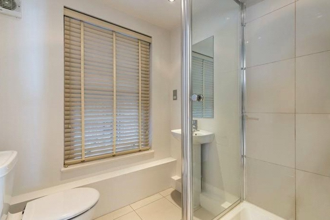 2 bedroom Flat to rent in Pelham Court-view6