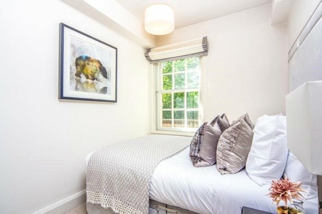 2 bedroom Flat to rent in Pelham Court-view7