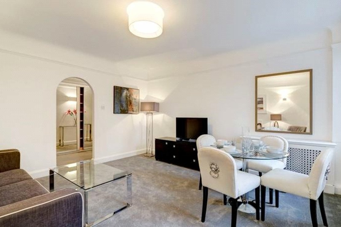 2 bedroom Flat to rent in Pelham Court-view1