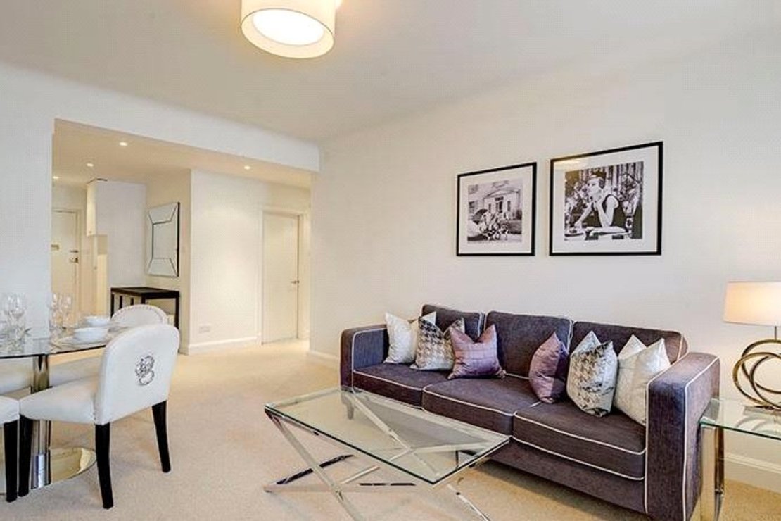 2 bedroom Flat to rent in Pelham Court-view1