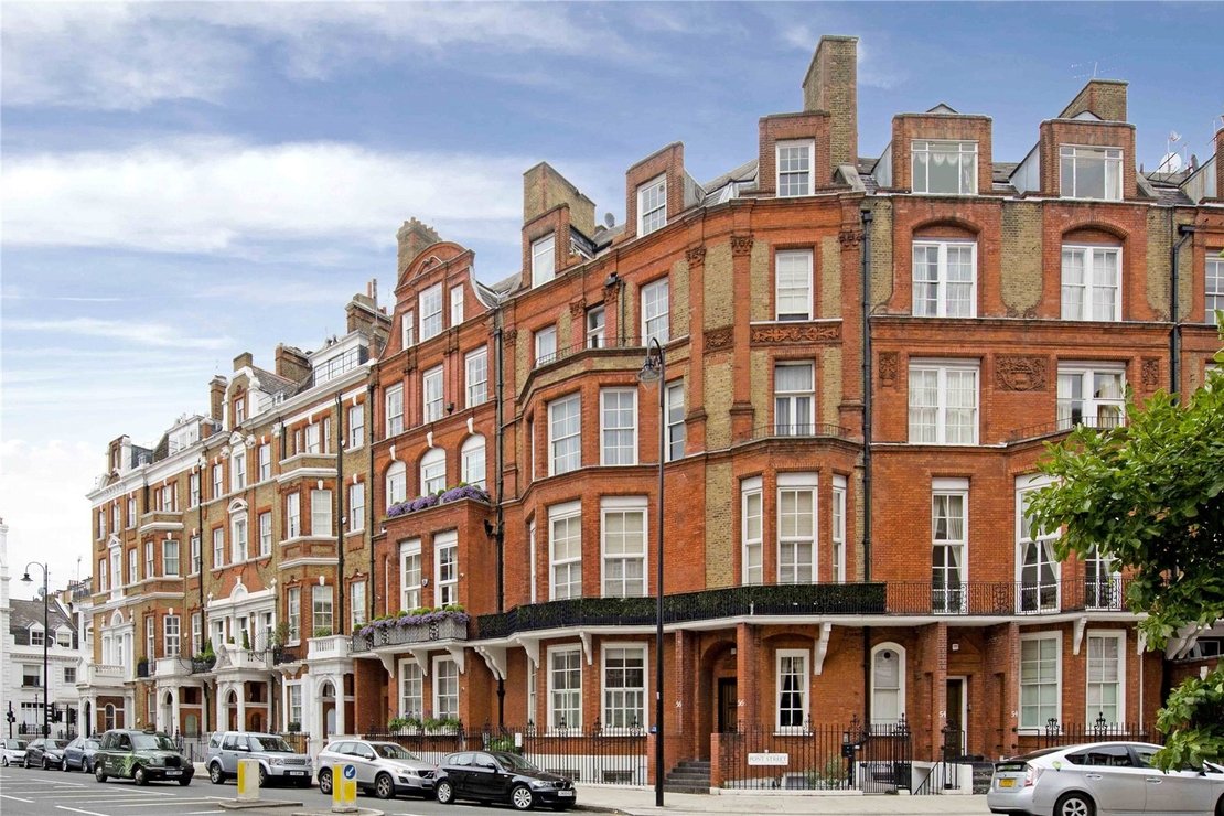 Flat to rent in Knightsbridge SW1X Jonathan Arron Residential
