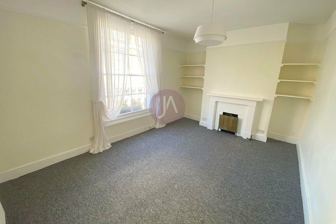3 bedroom Maisonette to rent in Portobello Road-view7
