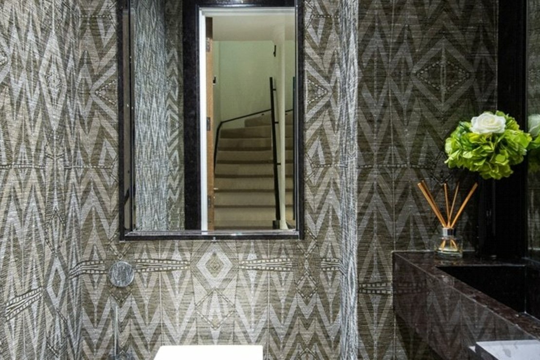 2 bedroom Flat to rent in Prince of Wales Terrace-view8