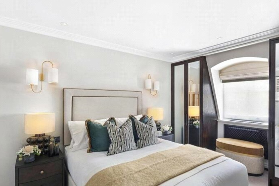 3 bedroom Flat to rent in Prince of Wales Terrace-view10