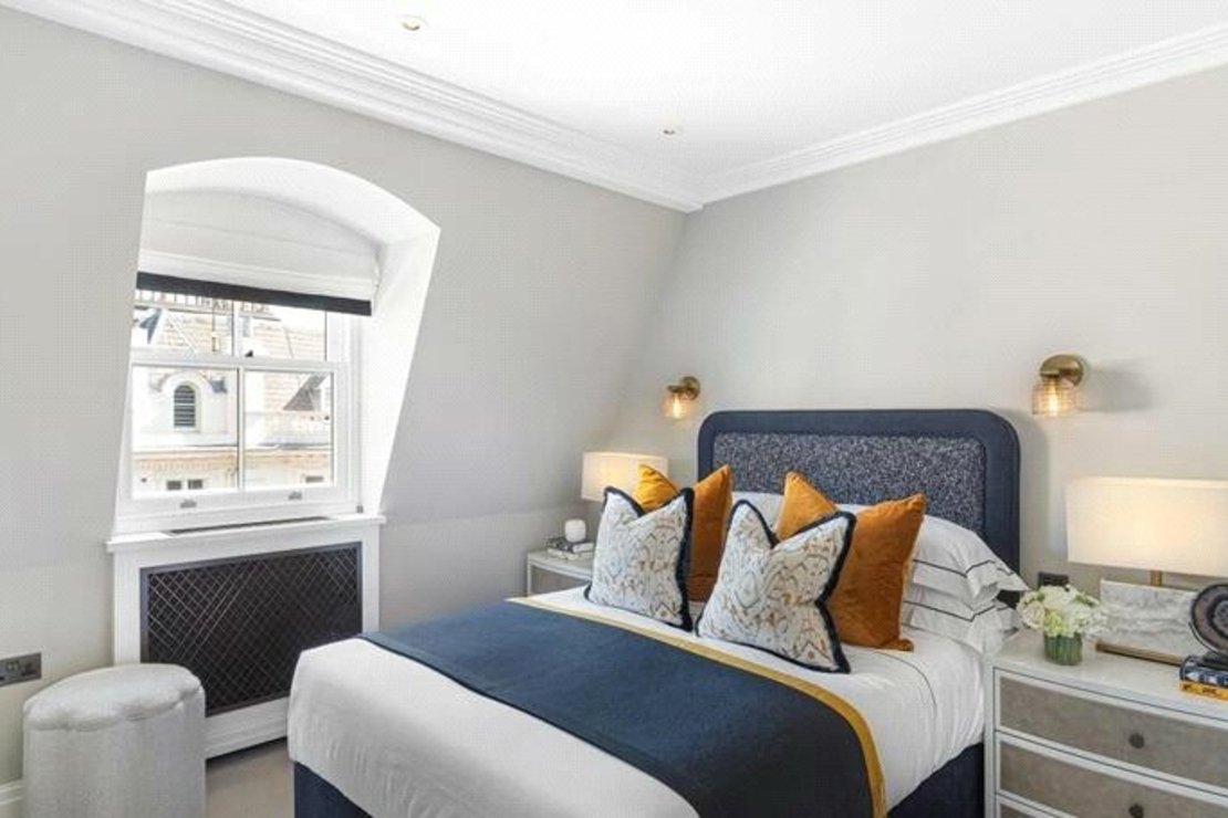 3 bedroom Flat to rent in Prince of Wales Terrace-view9
