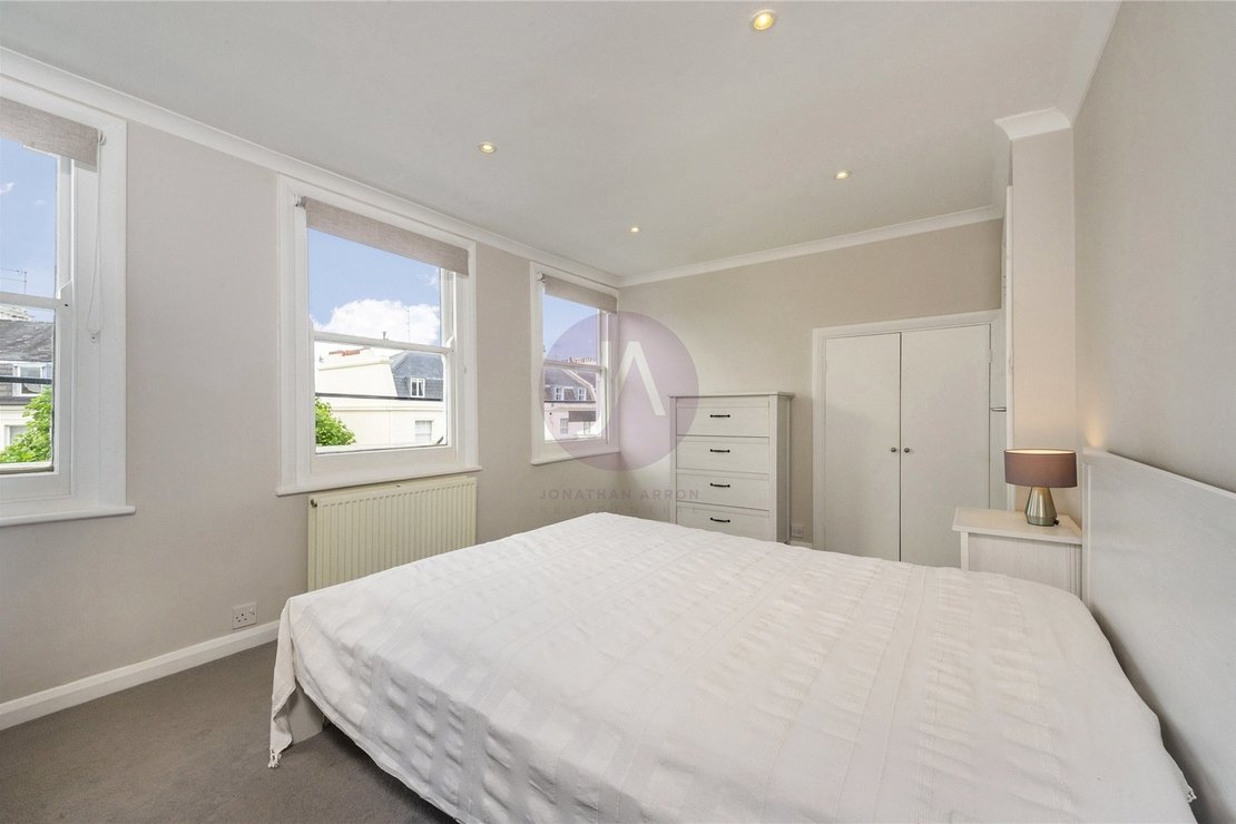1 bedroom Flat to rent in Randolph Avenue-view3