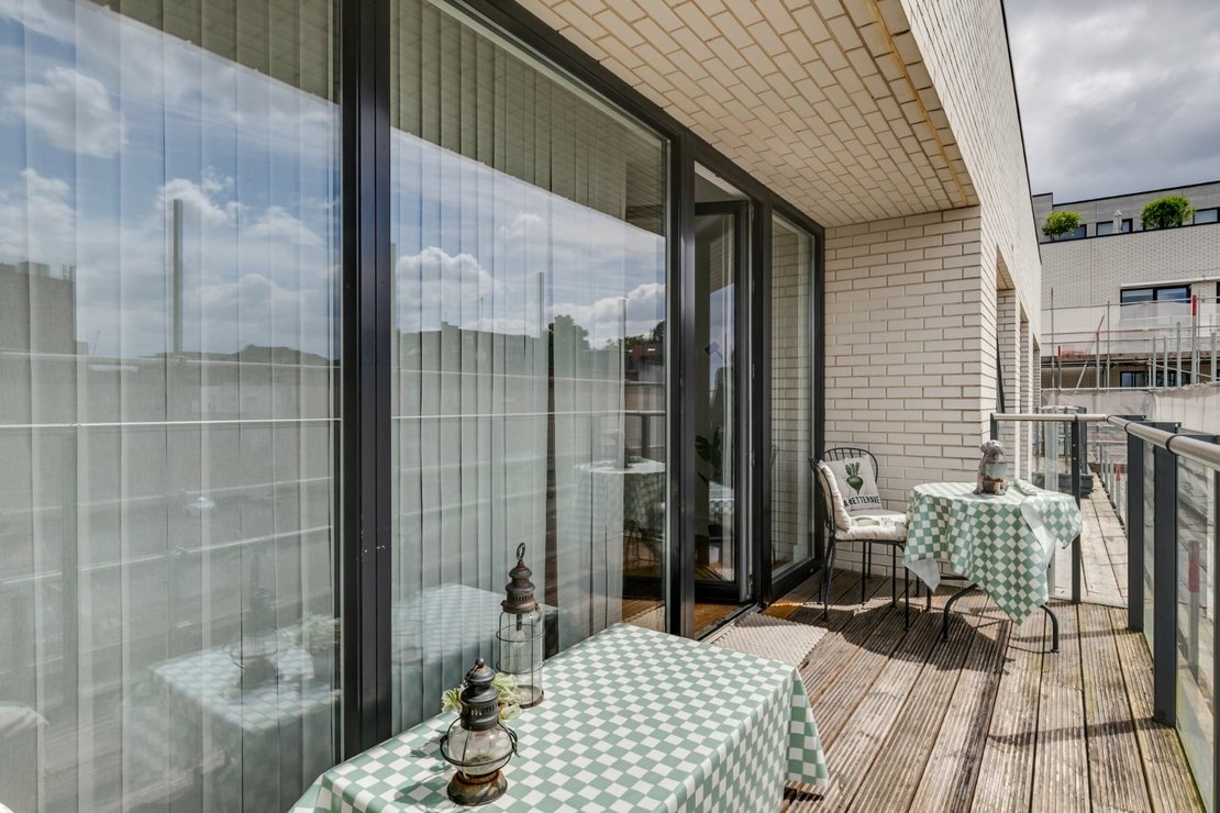 2 bedroom Flat to rent in Regis Place-view8