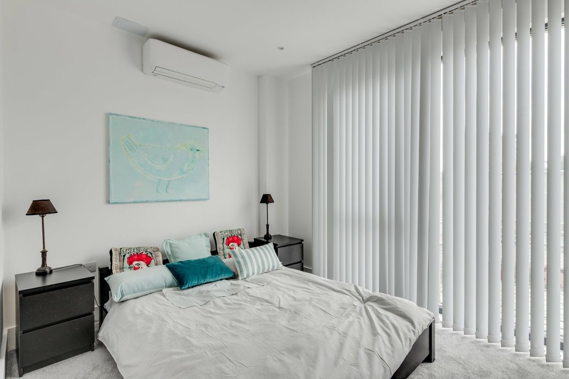 2 bedroom Flat to rent in Regis Place-view10