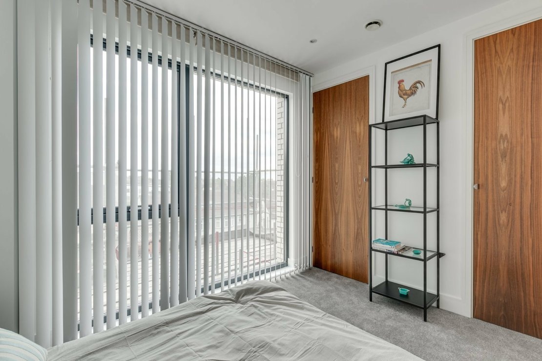 2 bedroom Flat to rent in Regis Place-view9