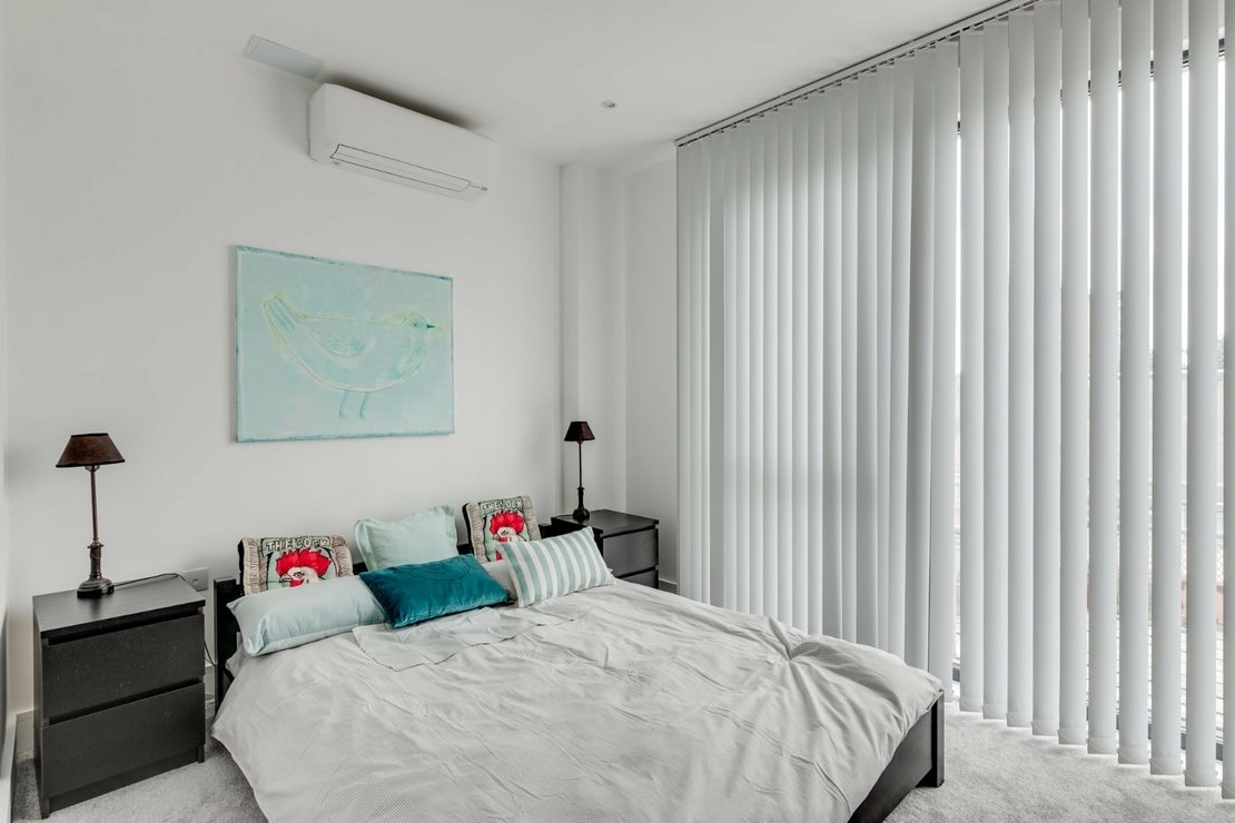 2 bedroom Flat to rent in Regis Place-view10
