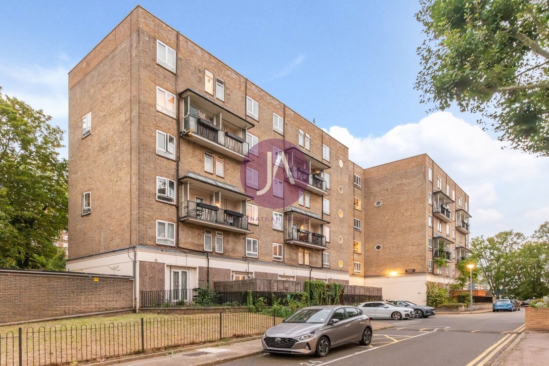 2 bedroom Flat to rent in Sherlock Court-view14