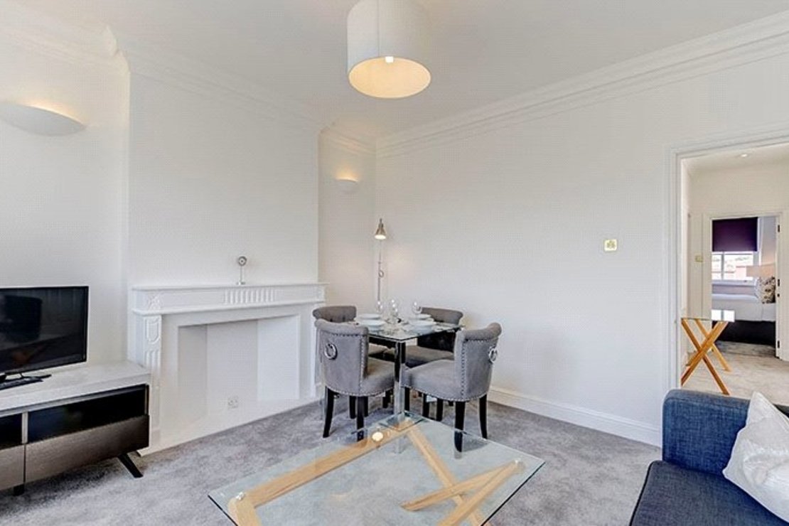 2 bedroom Flat to rent in Somerset Court-view2