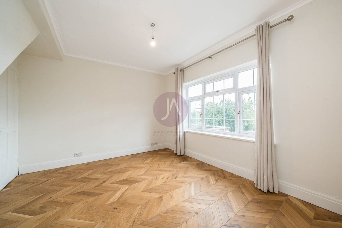 4 bedroom House to rent in Southway-view11